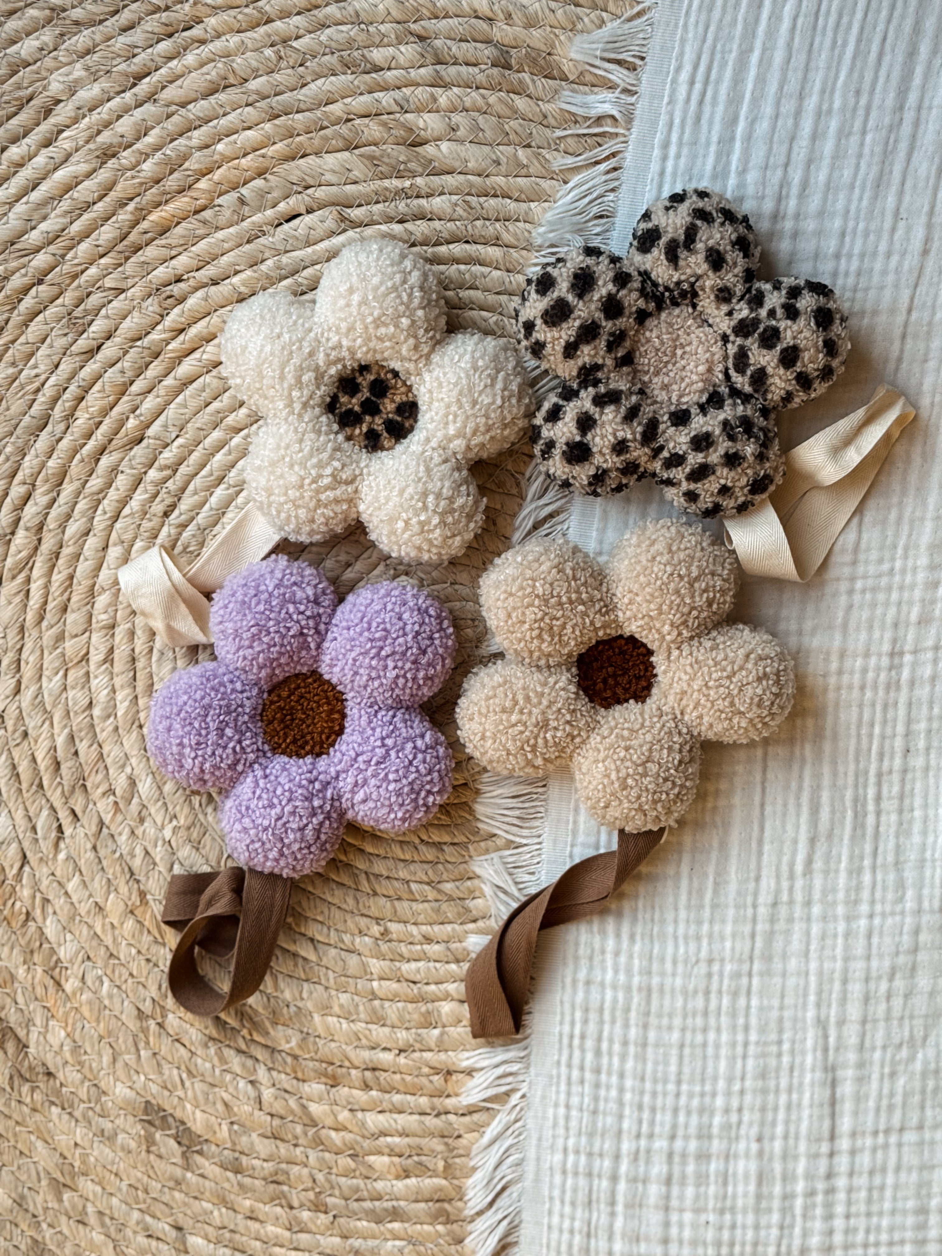 Speenknuffel Daisy Vanille