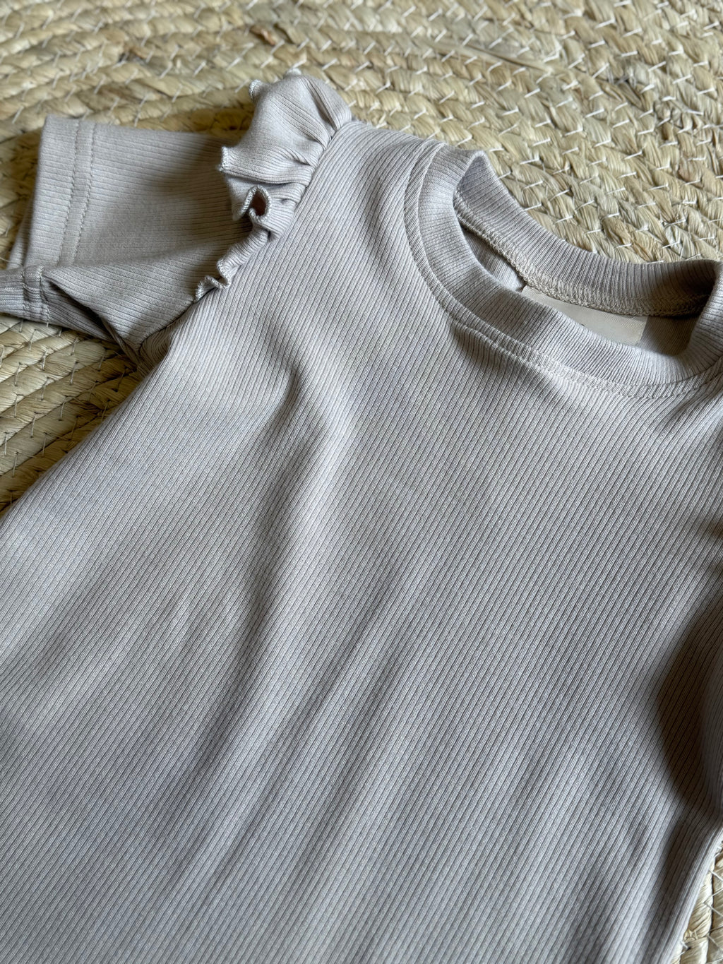 Shirt Ruffle Rib Beige