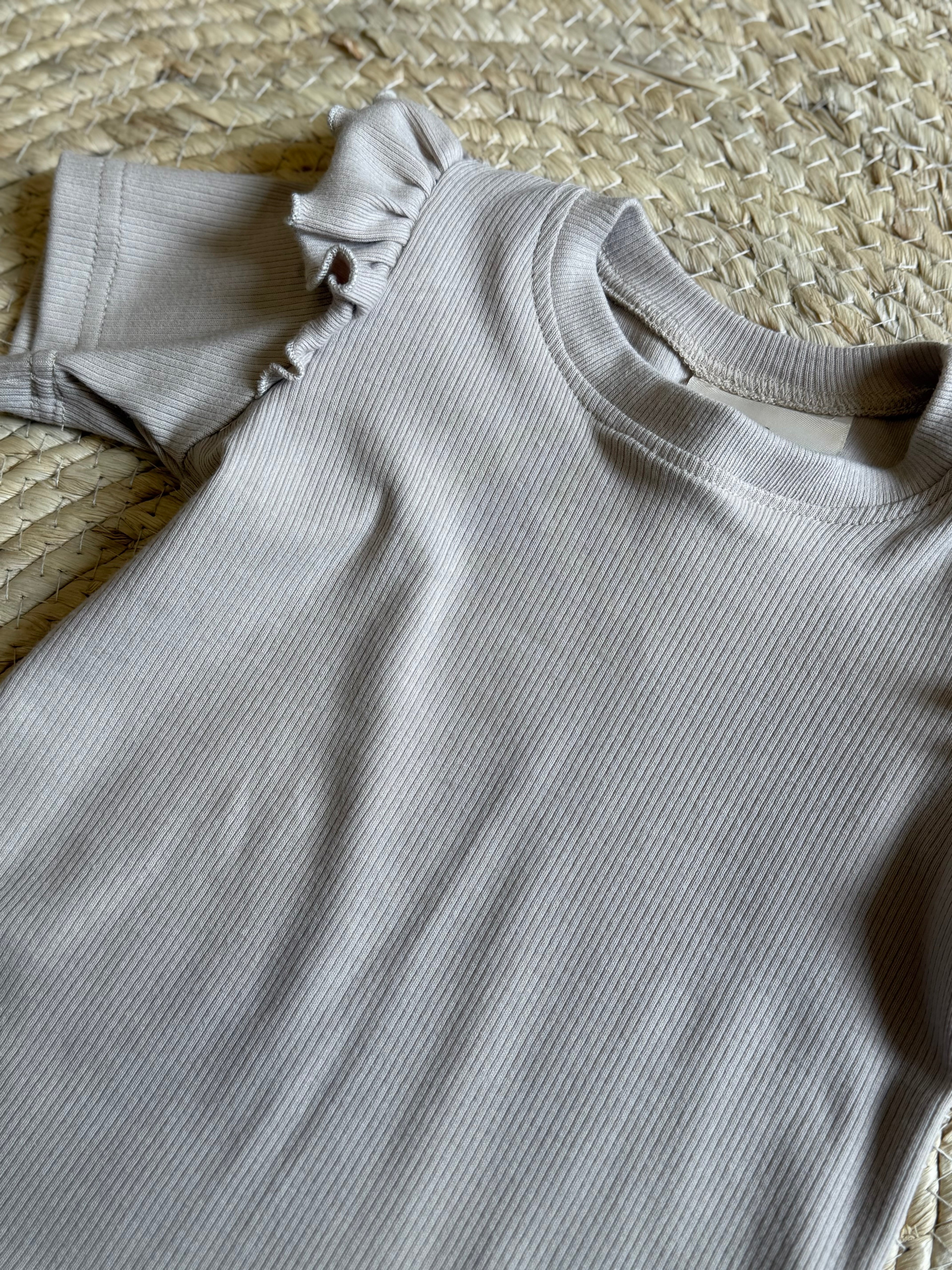 Shirt Ruffle Rib Beige