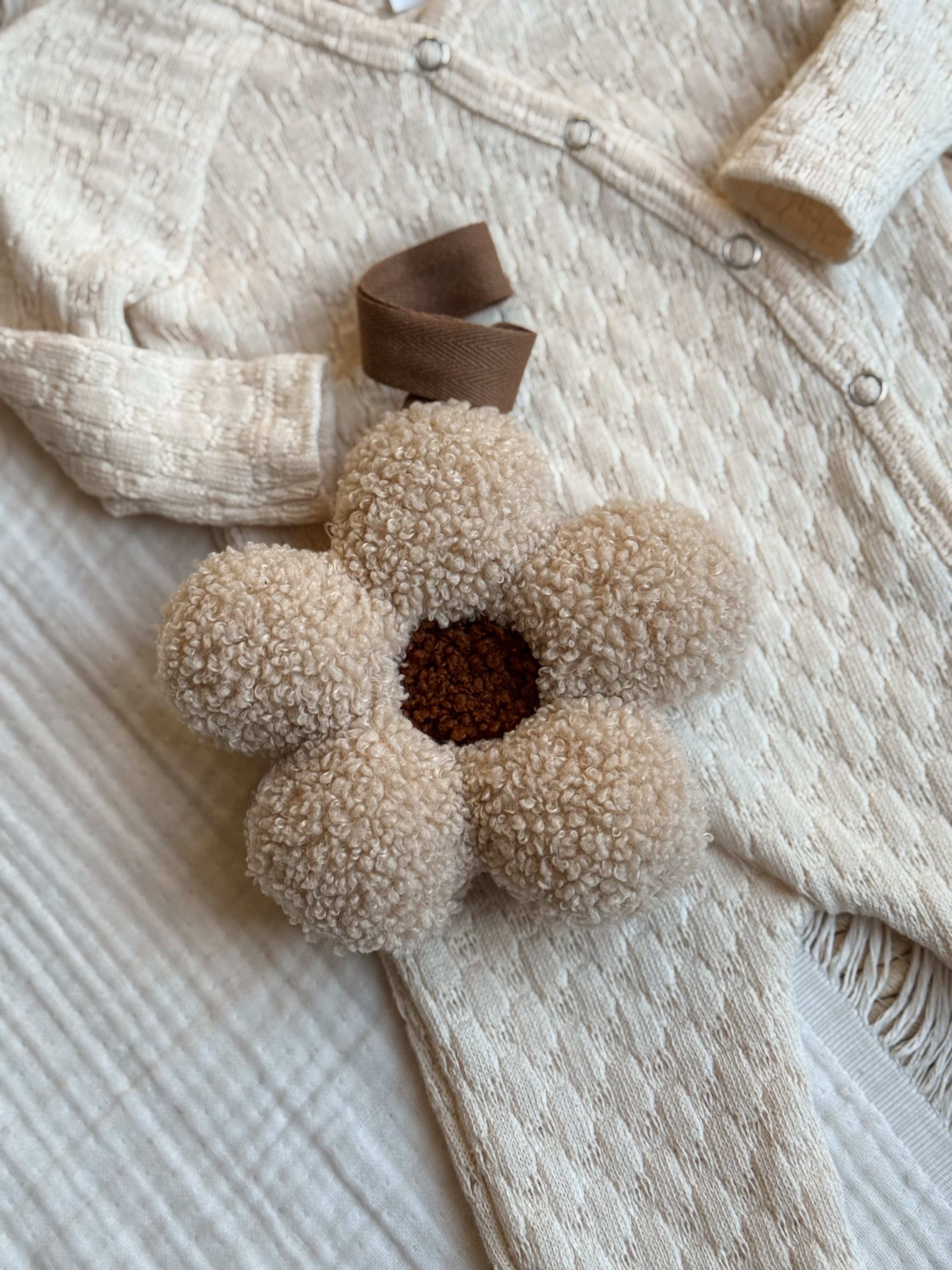 Speenknuffel Daisy Vanille