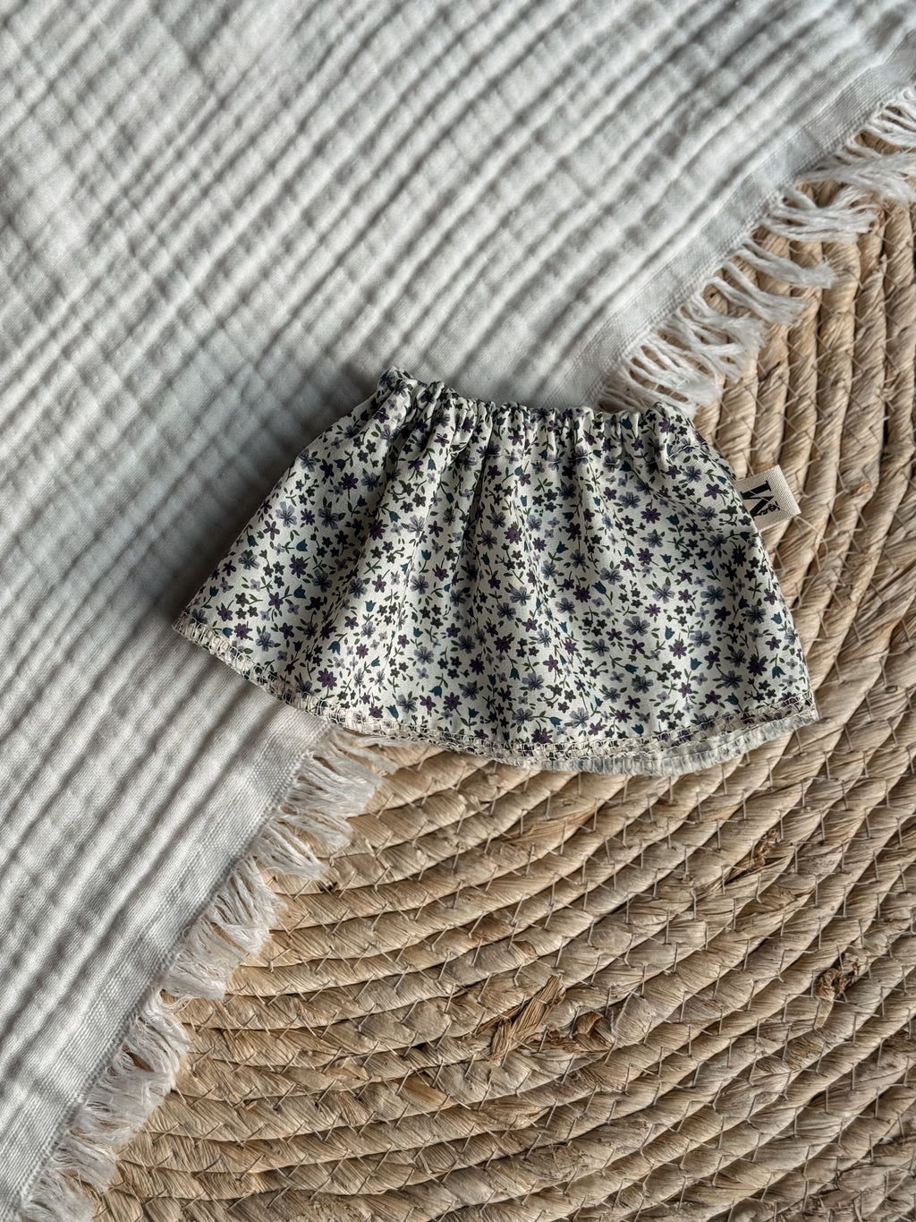 Poppenrokje Purple Flowers