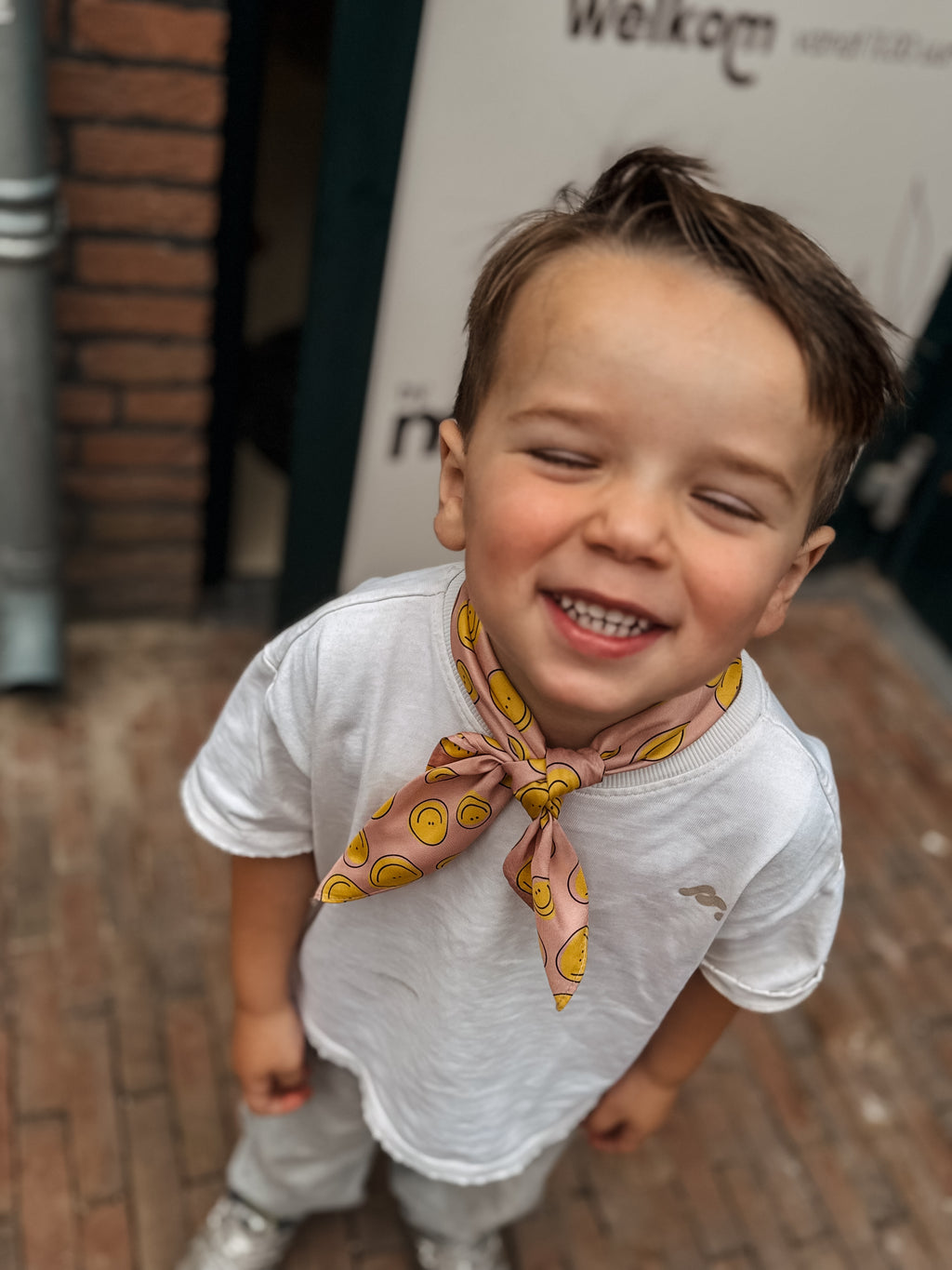 Sjaaltje Smiley Roze