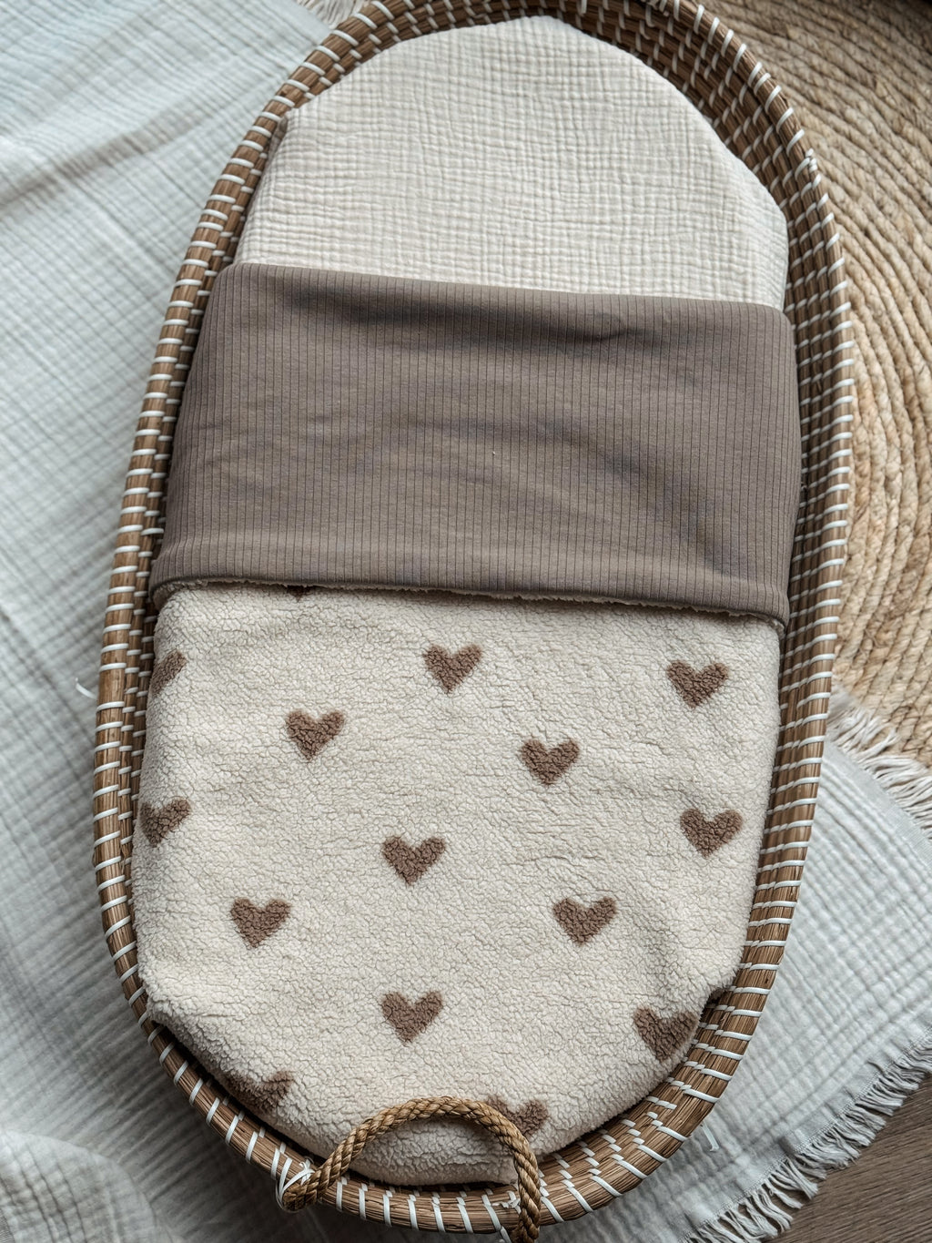 Wiegdeken Hartjes Taupe