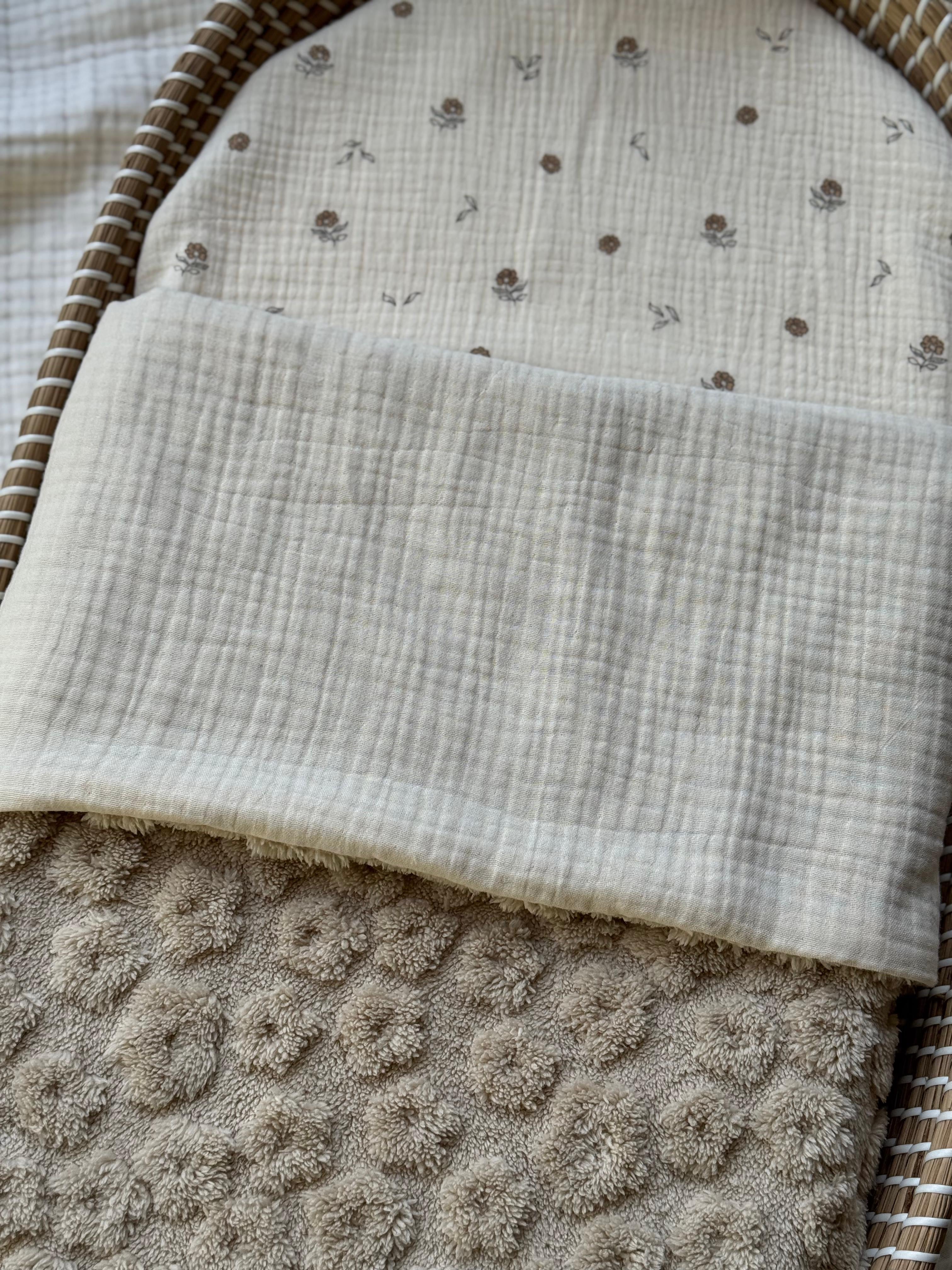 Wiegdeken Jacquard Bloemen